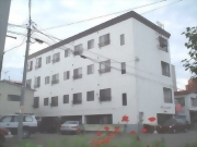 帯広市東1条の賃貸アパート外観